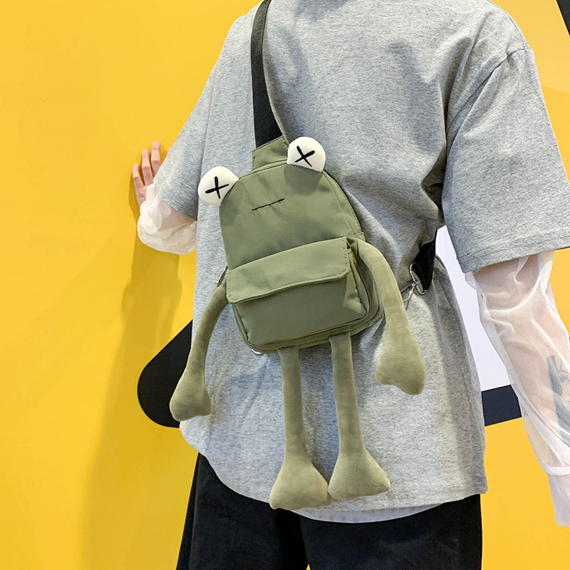 Women Bags Wholesale - กระเป๋าขนาดเล็กลายการ์ตูนกบน่ารักแบบลำลองสำหรับผู้หญิงกระเป๋าคาดอกแบบสะพายไหล่ใช้ได้ทั้งชายและหญิง