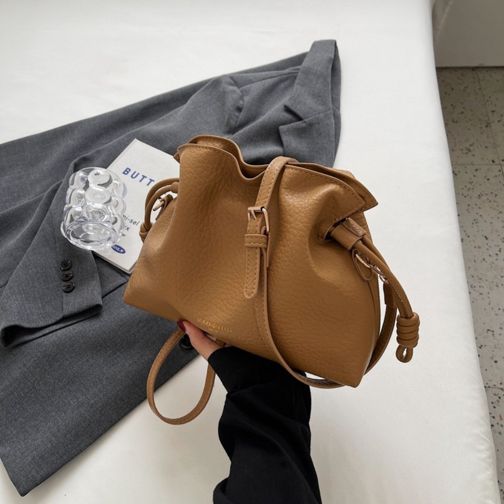 Hobo Bag Slouchy - หนัง PU หรูหราแบบสวมสบาย ‌ กระเป๋าสะพายไหล่ กระเป๋าสะพายข้างแบบมีสายรัดแม่เหล็ก