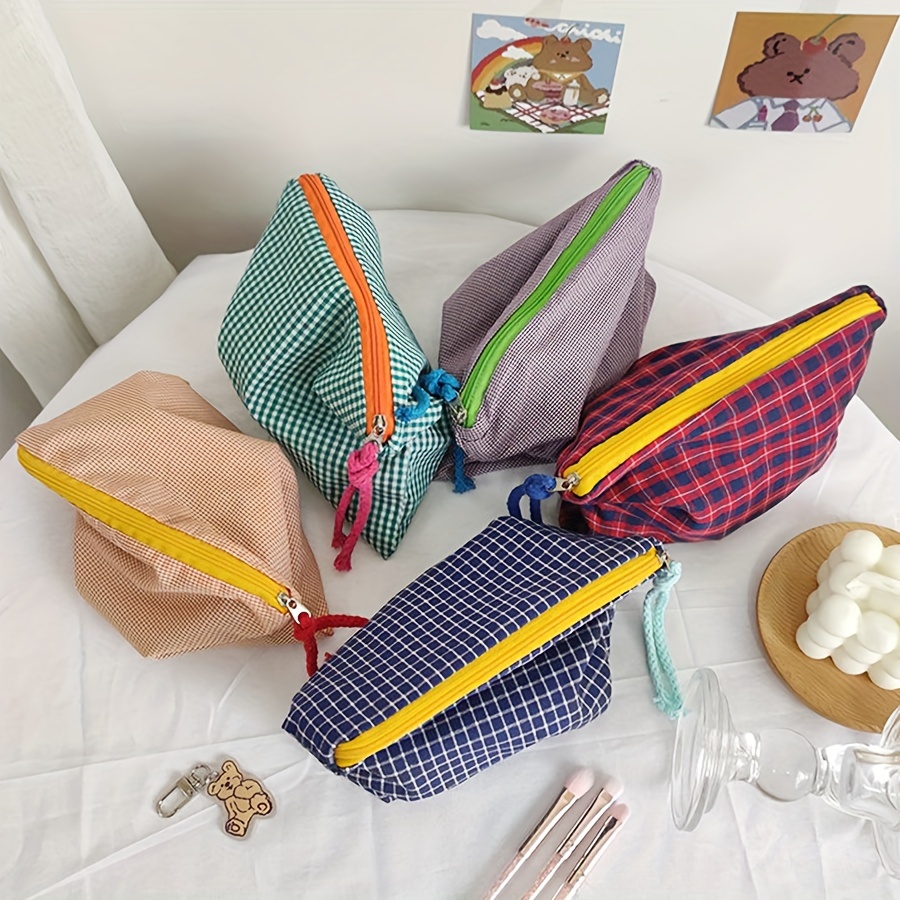 Women Bags In Sale - ขายร้อนผู้หญิงลายสก๊อตแต่งหน้ากระเป๋าขนาดใหญ่ความจุผ้าฝ้ายซิปกระเป๋ากระเป๋าเดินทางแต่งหน้ากระเป๋าแบบพกพากระเป๋ากระเป๋าเครื่องสําอาง