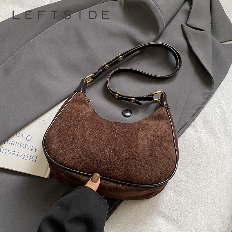 Women Bags Trend 2025 - กระเป๋าสะพายไหล่หนังกลับผู้หญิงทรงเล็ก รุ่นปี 2025 สไตล์วินเทจ นุ่ม สะพายข้าง
