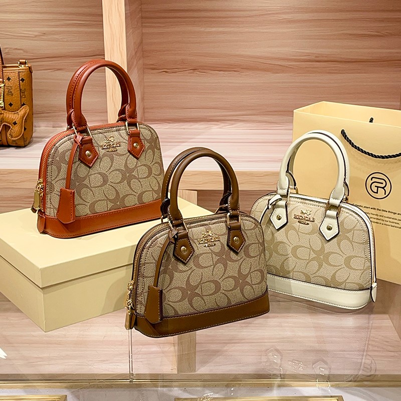 Women Bags Trend 2025 - กระเป๋าถือผู้หญิงแบรนด์ดัง รุ่น Shell Bag 2025 ใหม่