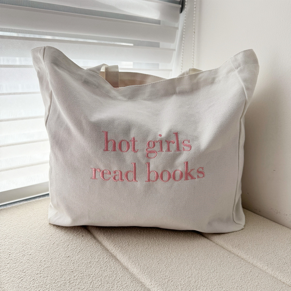Women Bags Ck - สาวร้อนอ่านหนังสือตัวอักษรปักพิมพ์ผ้าฝ้ายผ้าใบไหล่กระเป๋าสุภาพสตรีวินเทจ Street Shopping กระเป๋านํากลับมาใช้ใหม่