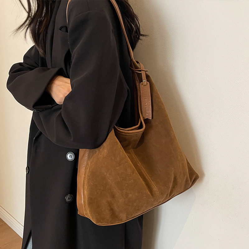 กระเป๋าสะพายไหล่สีน้ำตาลสำหรับ - Hobo Bag Slouchy บทวิจารณ์และราคา