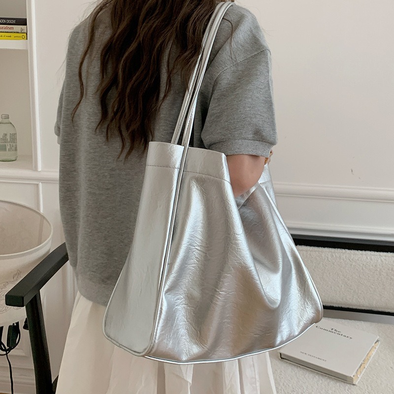 กระเป๋าโท้ทขนาดใหญ่สไตล์ลำลองส - Women'S Bags Designer Brands บทวิจารณ์และราคา