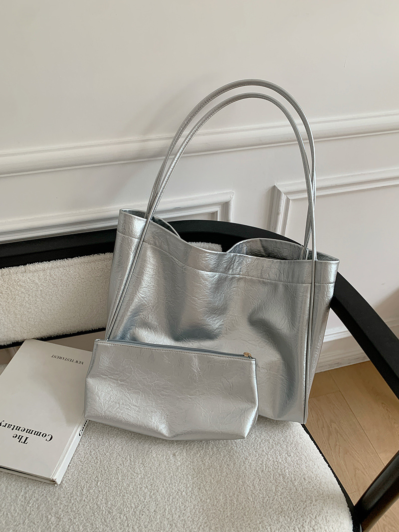 กระเป๋าโท้ทขนาดใหญ่สไตล์ลำลองส - Women'S Bags Designer Brands บทวิจารณ์และราคา