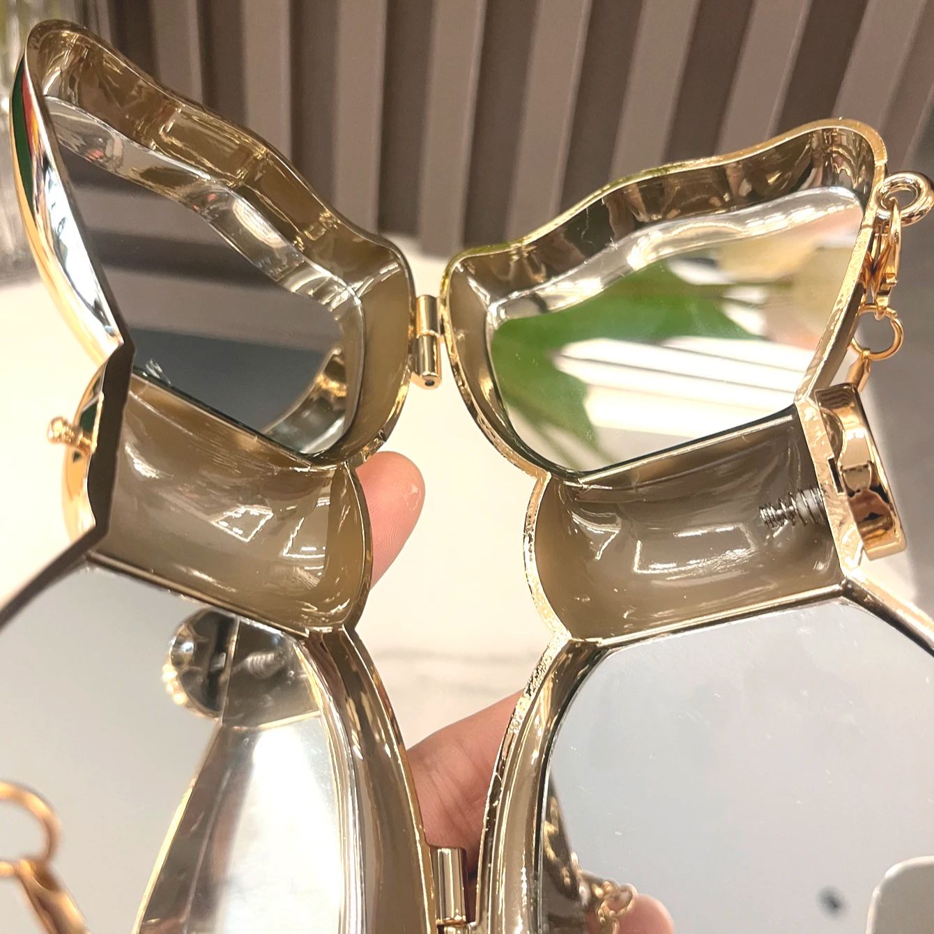Golden กระเป๋ากระเป๋าและกระเป๋ - Clutch Bag Evening บทวิจารณ์และราคา
