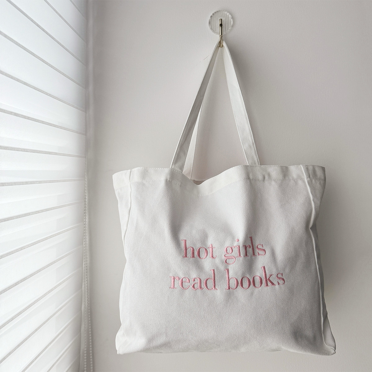 สาวร้อนอ่านหนังสือตัวอักษรปักพ - Women Bags Ck บทวิจารณ์และราคา
