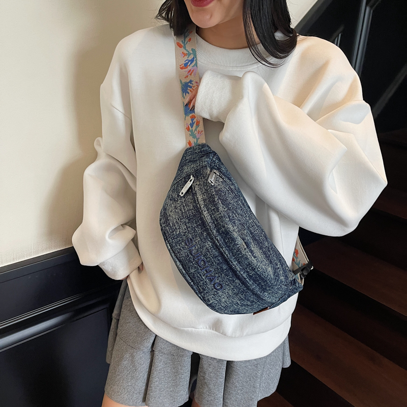 กระเป๋าคาดอกสีน้ำเงินเดนิมสำหร - Women Bags Trend 2025 บทวิจารณ์และราคา